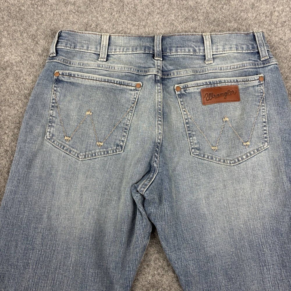 Wrangler Retro Jeans Mens 32x30 Relaxed Boot Medium‎ Wash Western Cowboy Denim - Picture 6 of 12